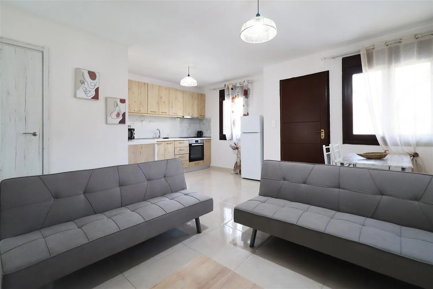 Estrellita Villa Nea Plagia